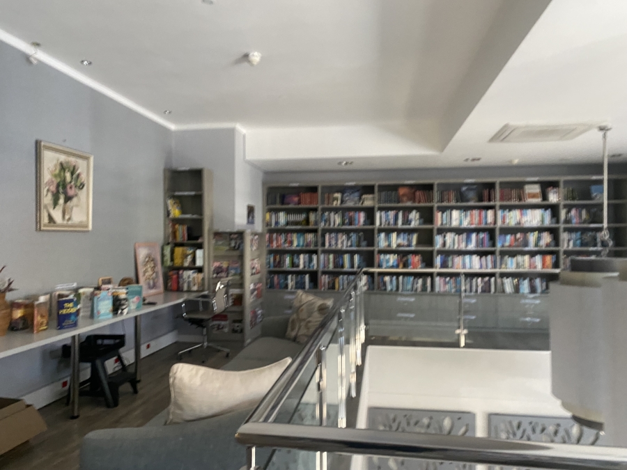 1 Bedroom Property for Sale in Plattekloof Western Cape